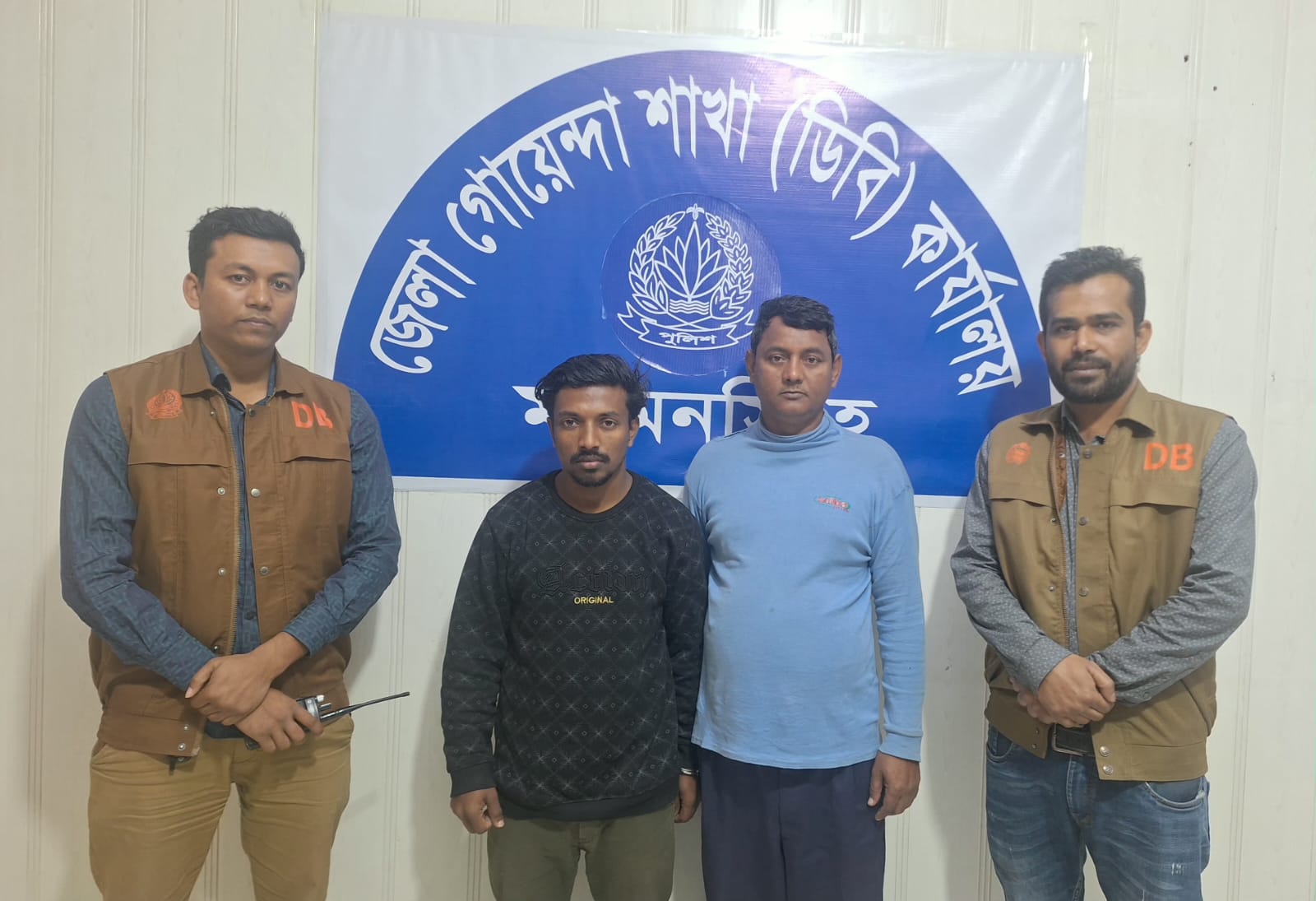 চালকই দস্যু! ডিবির অভিযানে মূল হোতা গ্রেপ্তার, উদ্ধার লুণ্ঠিত ব্যাটারি