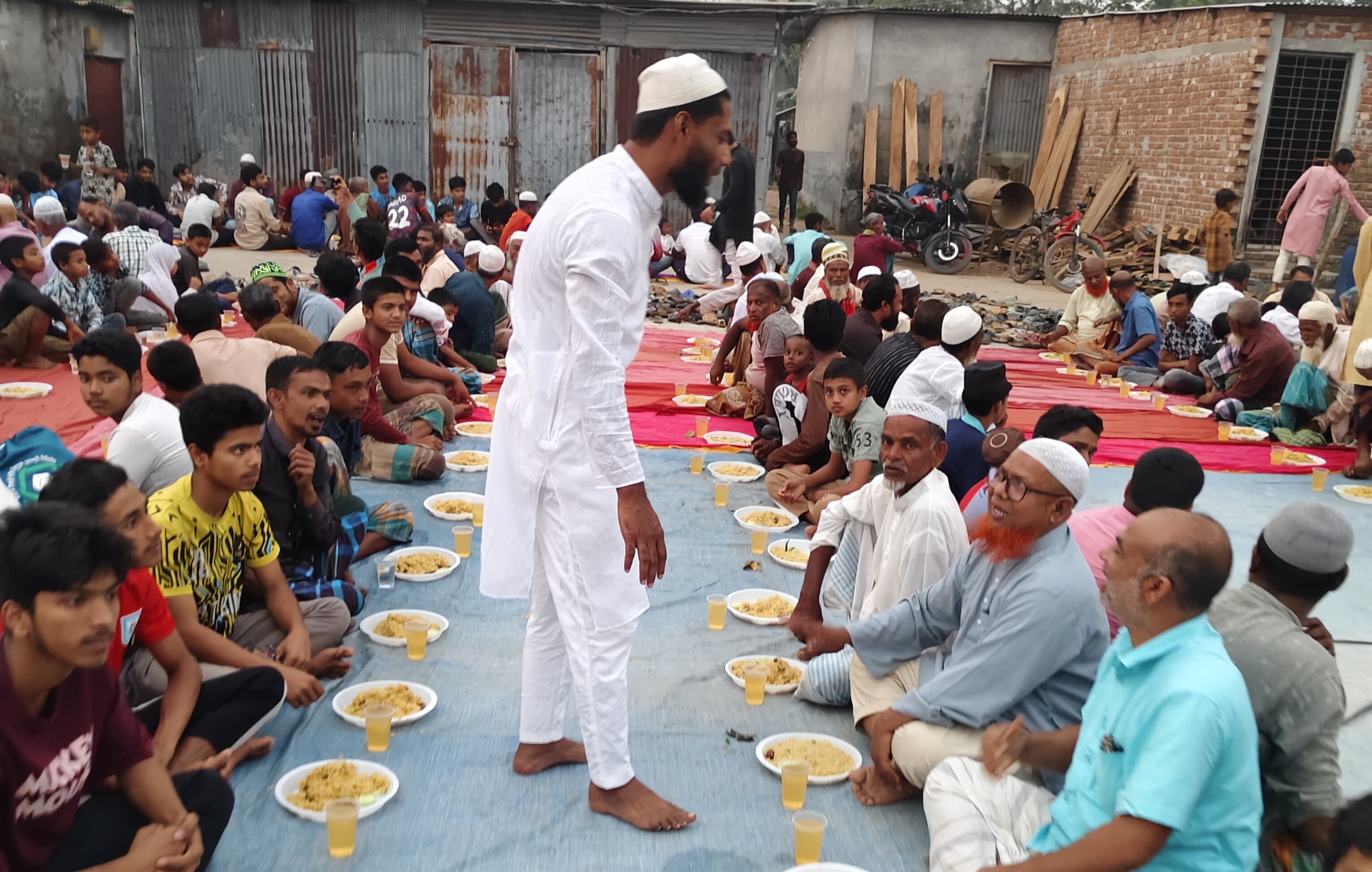 যুবদল নেতা মামুন মন্ডলের উদ্যোগে ইফতার ও দোয়া মাহফিল