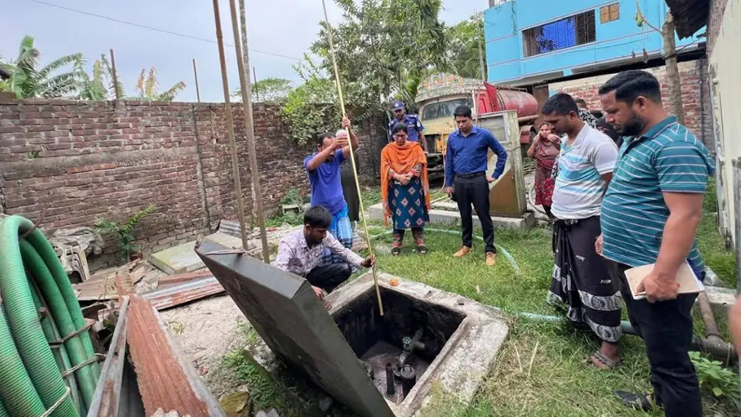 মাটির নিচে ‘তেলের ভান্ডার’ ফুলপুরে গোপন ট্যাংকের খোঁজে ফাঁস হলো মজুত সিন্ডিকেট