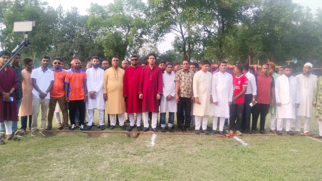 ঐতিহ্যের টানে মানুষ, চর খরিচায় রশি টানাটানিতে উৎসবের আমেজ